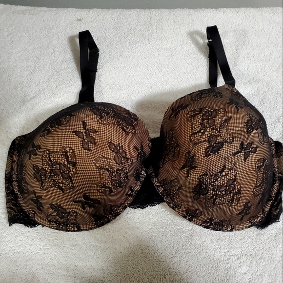 Black Lace Victoria Secret Bra - Picture 1 of 4